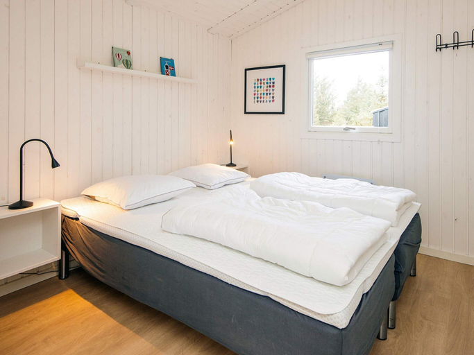 Bedroom 2, 9 Person Holiday Home in Lokken-by Traum, Jammerbugt