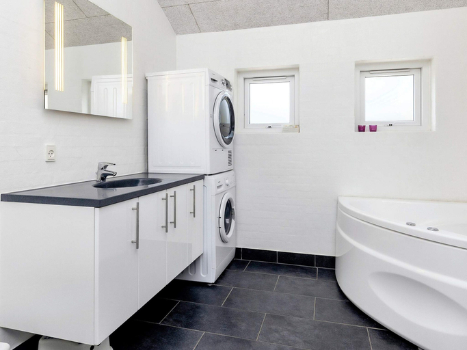 Bathroom 3, 5 Star Holiday Home in Brovst, Jammerbugt
