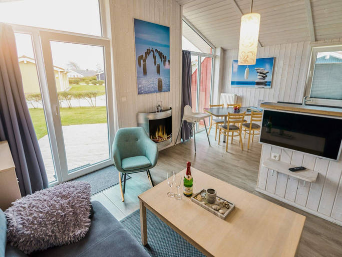 Others 5, 4 Star Holiday Home in Friedrichskoog, Dithmarschen