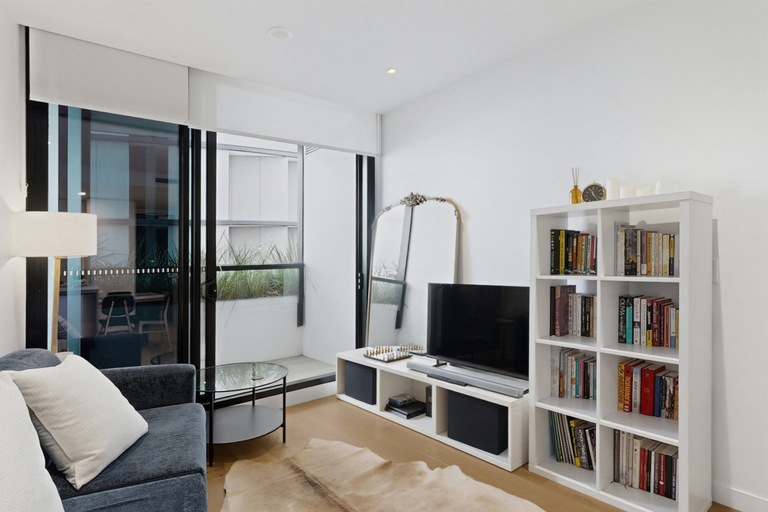 Others 2, High-rise 1-bed Apartment Near Brisbane CBD, Fortitude Valley