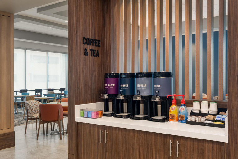 Food & Drinks 5, Home2 Suites by Hilton Houston Downtown Convention Center, Houston