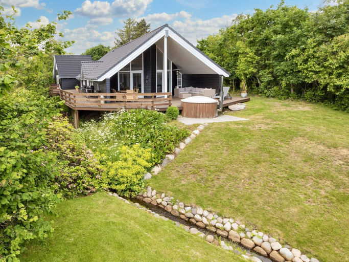 Others 1, 5 Star Holiday Home in Hadsund, Mariagerfjord