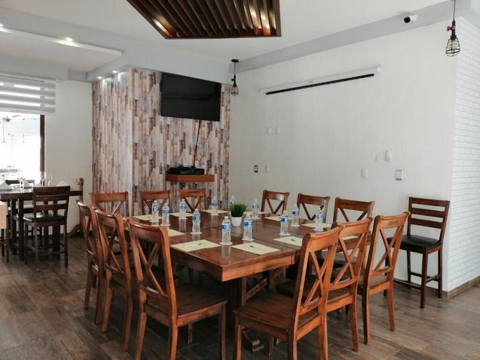 Food & Drinks 3, Hotel Victoria, Lagos de Moreno