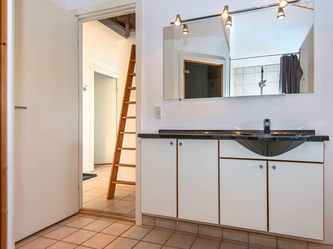 Bathroom 4, 5 Star Holiday Home in Ulfborg, Holstebro