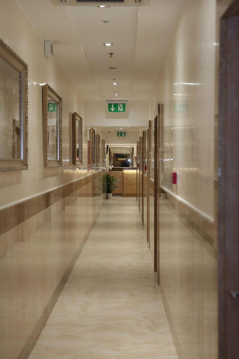 Public Area, Esposizione Palace Hotel, Rome