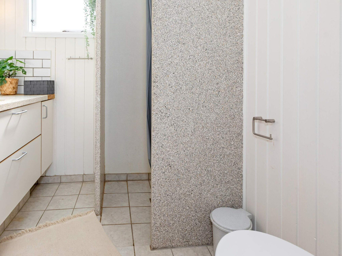 Bathroom 5, 6 Person Holiday Home in Hals, Aalborg