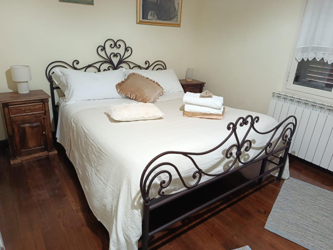 Bedroom 4, Casale Santilli, Isernia
