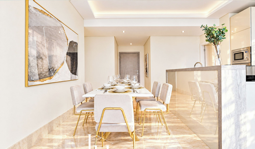 Food & Drinks, LUX The Elegant Palm Beach Suite, Dubai
