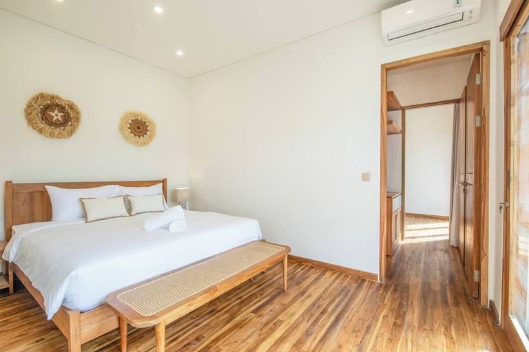 Others 5, Lavish 6 BR With Ocean Vista, 5 Mins to Savaya, Badung