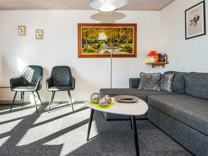 Others 5, Quaint Holiday Home in Harboøre Jutland near Sea, Lemvig