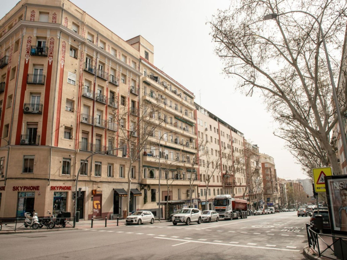 Others 2, Lush Home in Retiro, Madrid, Madrid