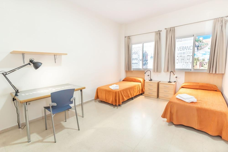 Bedroom 3, Albergue Inturjoven Sevilla, Sevilla