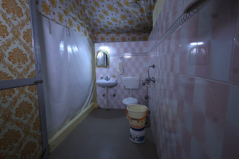 Bathroom 4, Jungle View Resort, Sawai Madhopur
