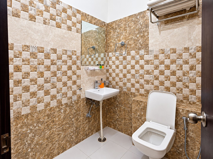 Bathroom 5, Rove Inn, Udaipur