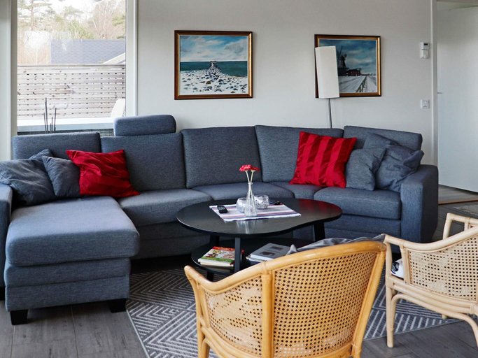 Others 2, 5 Star Holiday Home in Steninge, Halmstad