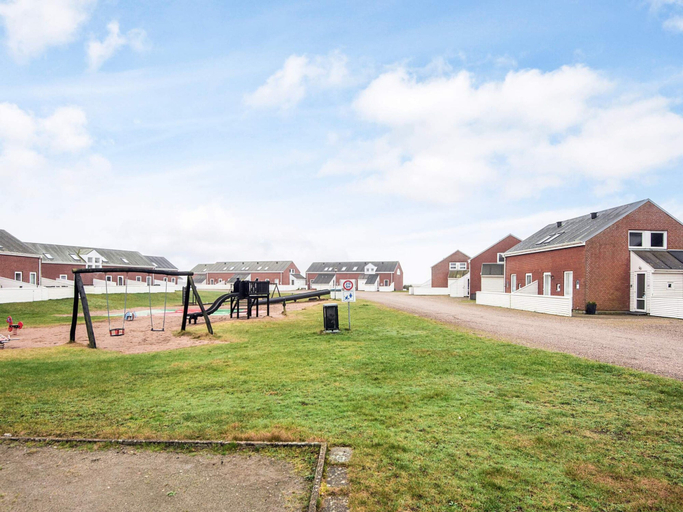 Others 5, 4 Star Holiday Home in Romo, Tønder