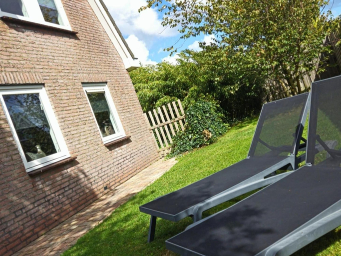 Others 5, Contemporary Family Haven in Noordwijk, Noordwijk
