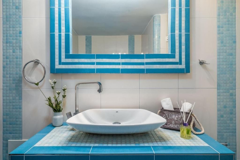 Bathroom 5, Villa Amore, South Aegean