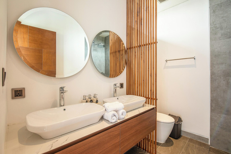Others 4, Enchanting 5BR Canggu Villa Moments to Sea, Badung