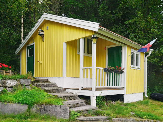 Others 5, 4 Star Holiday Home in Rabbalshede, Tanum