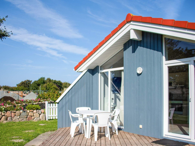 Others 4, 4 Star Holiday Home in Friedrichskoog, Dithmarschen