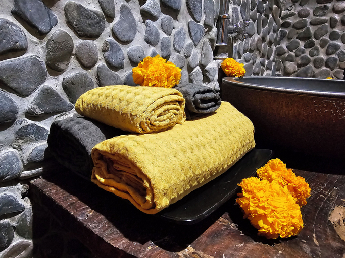 Food & Drinks 5, Santhiku Hotel & SPA, Buleleng