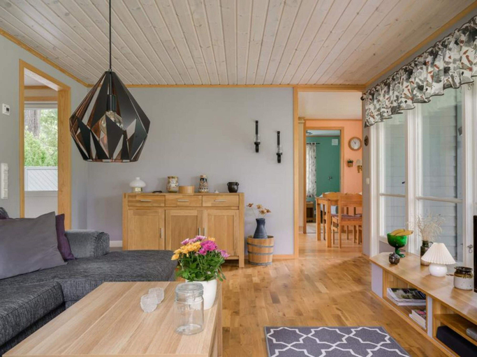 Others 4, 4 Star Holiday Home in Sparreholm, Flen
