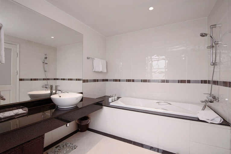 Bathroom 4, Atlanta Residences, Hai Bà Trưng