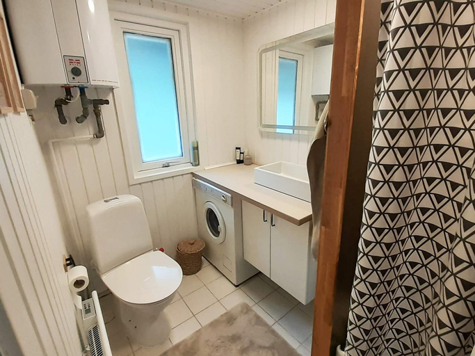Bathroom 3, 6 Person Holiday Home in Roslev, Skive