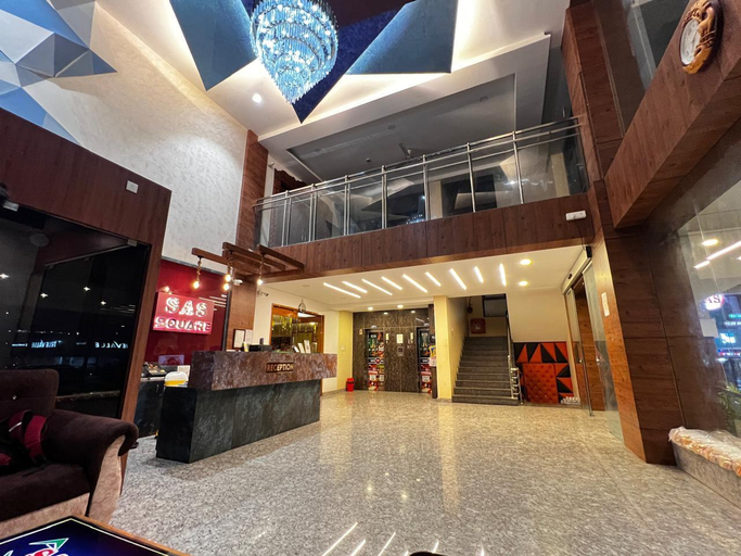 Public Area 3, SAS SQUARE, Tiruchirappalli