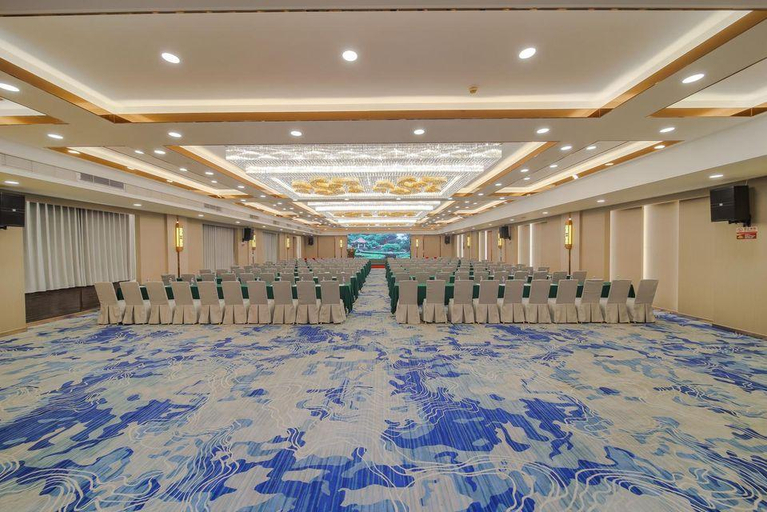 Business Facilities