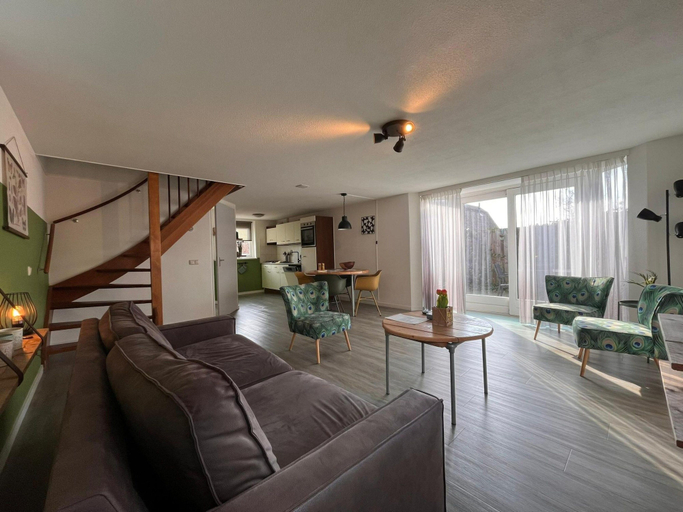 Others 3, Contemporary Family Haven in Noordwijk, Noordwijk
