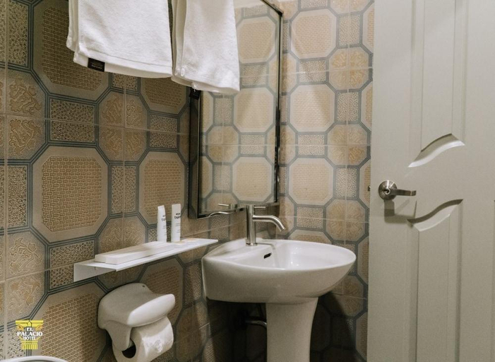 Bathroom 3, El Palacio Hotel & Resort, Cavite City