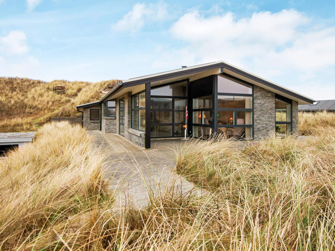 Others 1, 5 Star Holiday Home in Henne, Varde