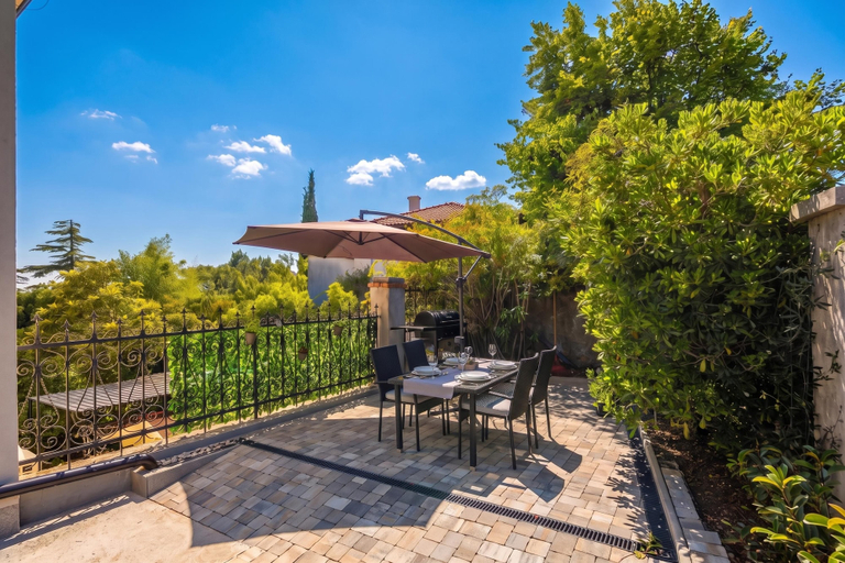 Others 4, Seaview and Terrace Apartment La Vita, Kostrena