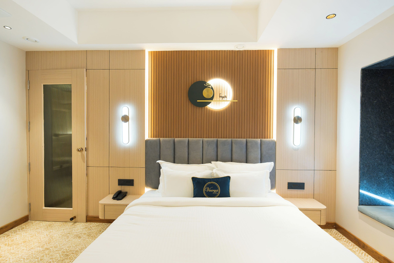 Others 3, Vaarya Inn, Lucknow