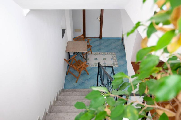 Public Area, Albergo Macrì, Napoli