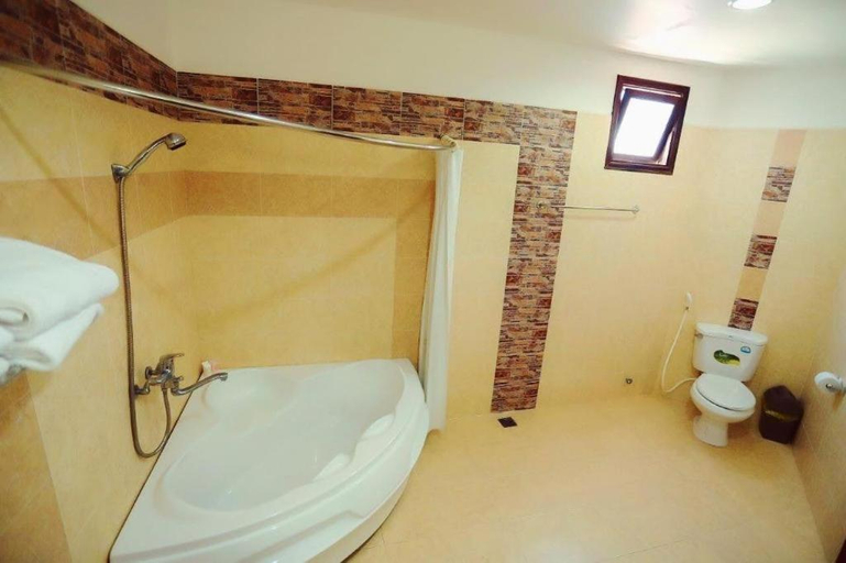 Bathroom 4, Hung Phong Hotel - Near Dalat Night Market, Đà Lạt