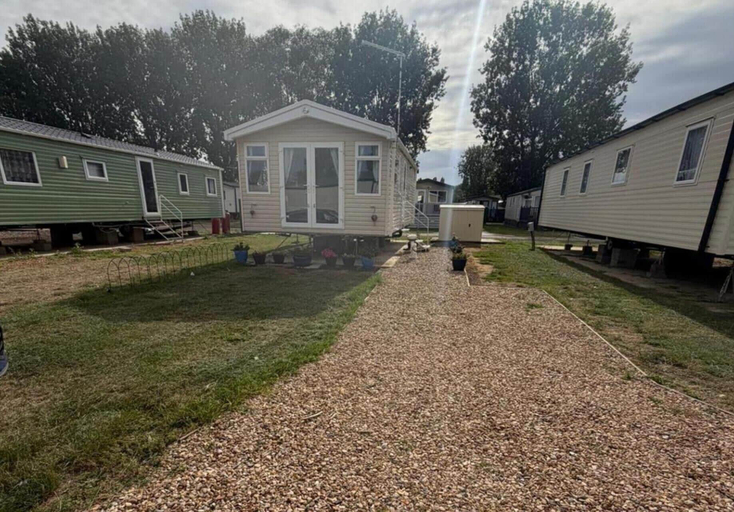 Others 4, Billing Aquadrome 2-bed Caravan, Sleeps 6, Parking, Northamptonshire
