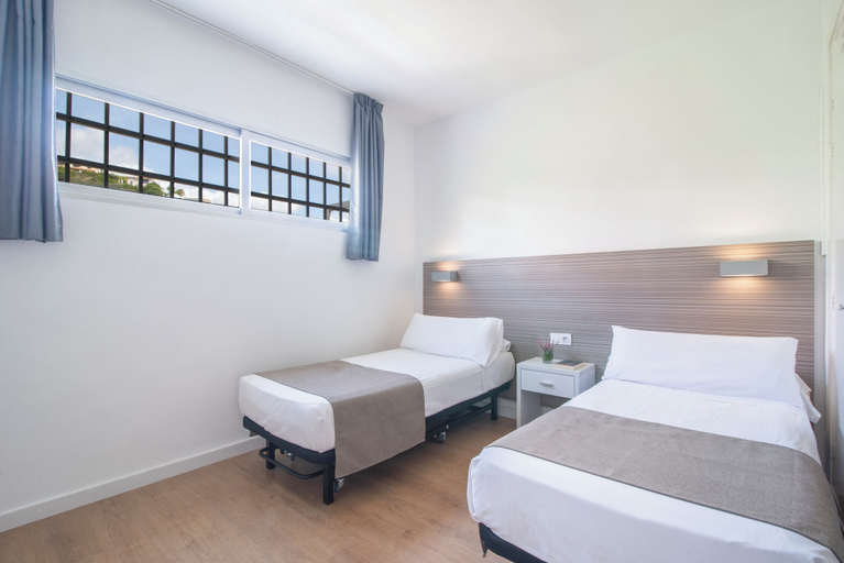 Bedroom 4, Pierre & Vacances Mallorca Deya - Recomendado para adultos, Baleares