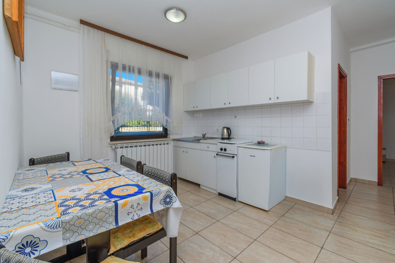 Others 4, Apartments Tomy, Medulin