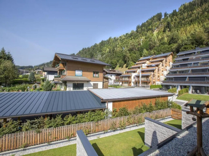 Others 2, Family Chalet Near Wildkogel Ski Slopes With Sauna, Zell am See