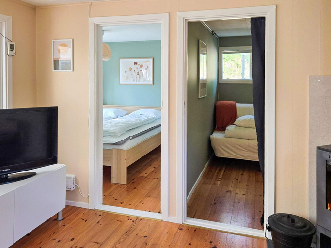 Others 4, 4 Star Holiday Home in Mellbystrand, Laholm