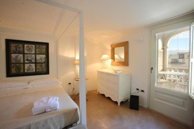 Bedroom 3, Don Totu, Lecce