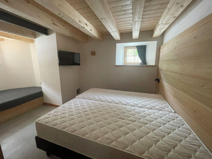 Bedroom 3, Chalet Le Grazie, Belluno
