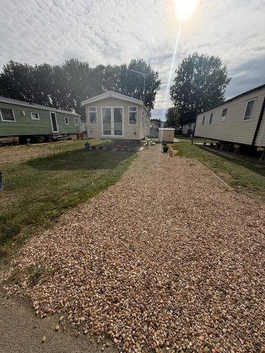 Others 3, Billing Aquadrome 2-bed Caravan, Sleeps 6, Parking, Northamptonshire