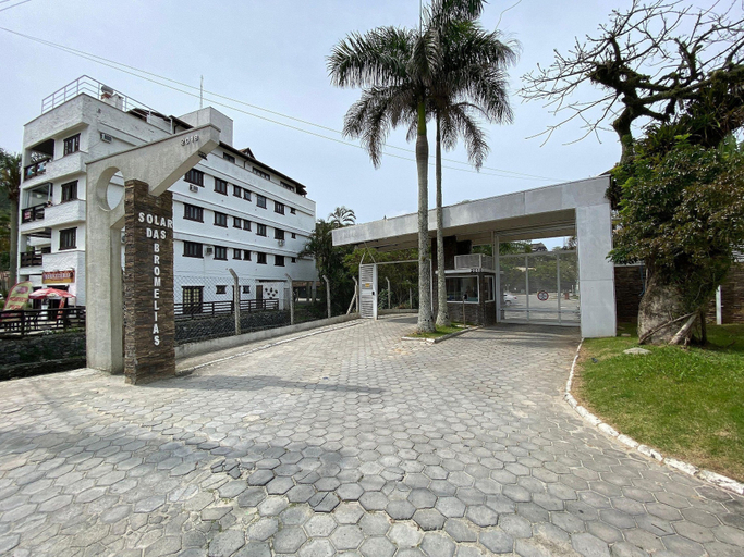 Others 5, Apts in Condominium 40 Meters From Bombinhas Beach - Bdss, Bombinhas