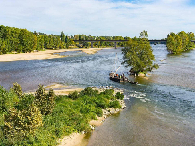 Others 3, Duplex Cottage with Pool for 4, Maine-et-Loire