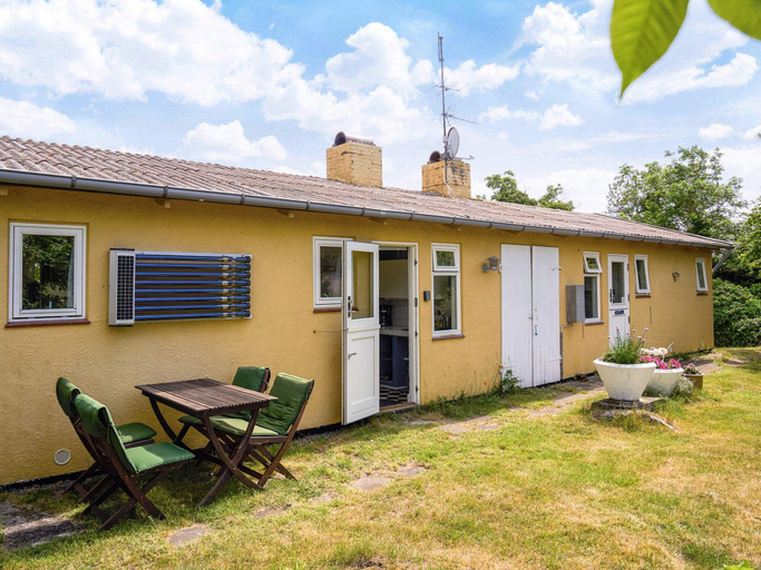 Others 3, 5 Person Holiday Home in Allinge, Bornholm