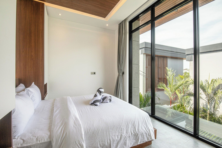 Others 4, Tropical Elegance 5BR Canggu Villa Near Beach, Badung